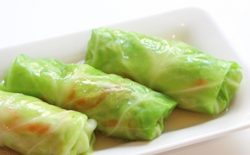 Bắp cải cuộn chay thanh nhẹ cho ngày rằm